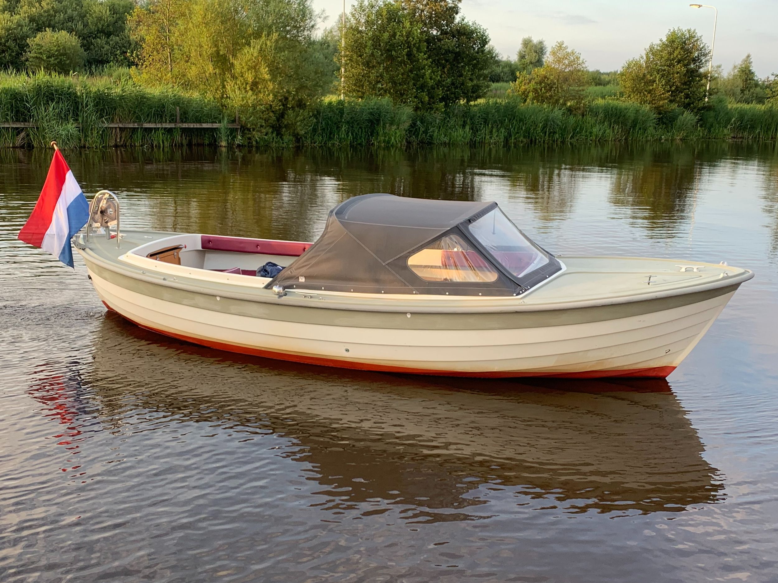 Saga 20 - Yacht brokerage